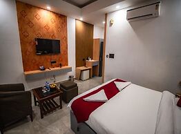 Hotel Mariya International