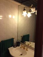 Departamento Centrico Esquina Plaza Independencia