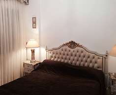 Departamento Centrico Esquina Plaza Independencia