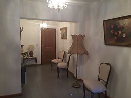 Departamento Centrico Esquina Plaza Independencia