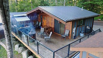 The Great Escape Secluded with Hot Tub