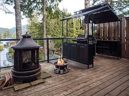 The Great Escape Secluded with Hot Tub