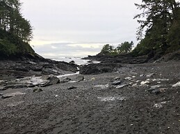 The Great Escape Secluded with Hot Tub
