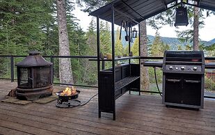 The Great Escape Secluded with Hot Tub