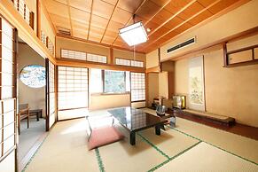 Shimobe Hotel