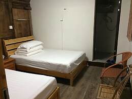 Nanjing Tulou Qingdelou Inn