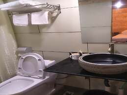 Nanjing Tulou Qingdelou Inn