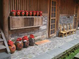 Nanjing Tulou Qingdelou Inn