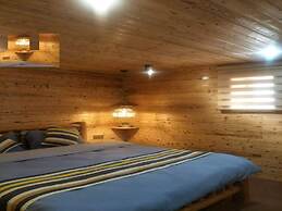 Nanjing Tulou Qingdelou Inn