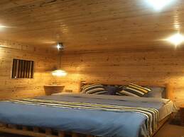 Nanjing Tulou Qingdelou Inn