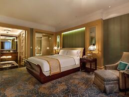 Chongqing Auwi Hotel