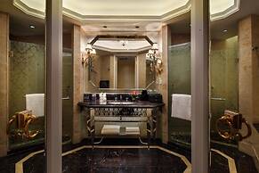 Chongqing Auwi Hotel