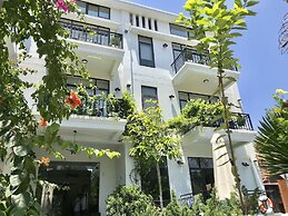 Santa Sea Villa Hoi An