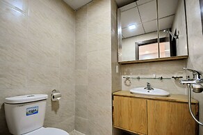 Handy Beachfront Apartment