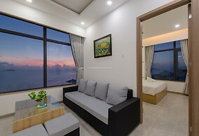 Handy Beachfront Apartment