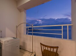 Handy Beachfront Apartment