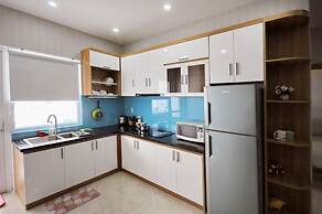 Handy Beachfront Apartment