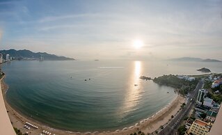 Handy Beachfront Apartment