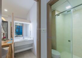 Handy Beachfront Apartment