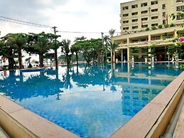 Handy Beachfront Apartment