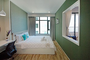 Handy Beachfront Apartment