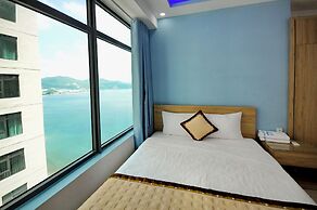 Handy Beachfront Apartment