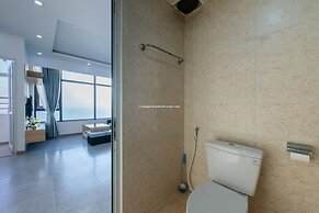 Handy Beachfront Apartment