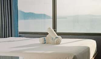 Handy Beachfront Apartment