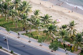 Handy Beachfront Apartment
