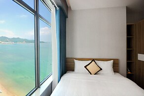 Handy Beachfront Apartment