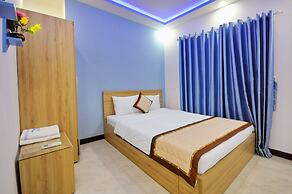 Handy Beachfront Apartment