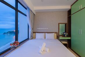 Handy Beachfront Apartment