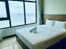 Handy Beachfront Apartment