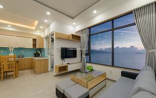 Handy Beachfront Apartment