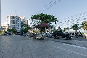 Handy Beachfront Apartment