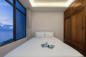 Handy Beachfront Apartment