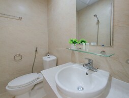 Handy Beachfront Apartment