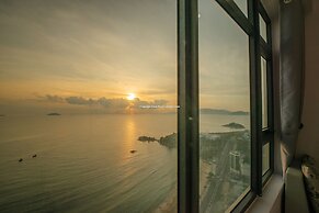 Handy Beachfront Apartment