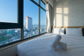 Handy Beachfront Apartment