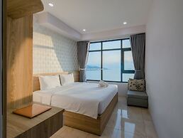 Handy Beachfront Apartment