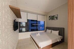 Handy Beachfront Apartment