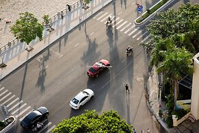 Handy Beachfront Apartment
