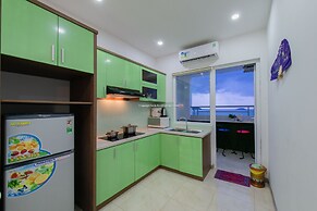 Handy Beachfront Apartment