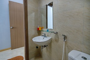 Handy Beachfront Apartment