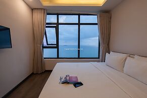 Handy Beachfront Apartment