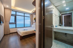 Handy Beachfront Apartment