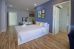 Handy Beachfront Apartment