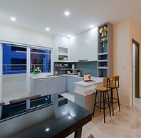 Handy Beachfront Apartment