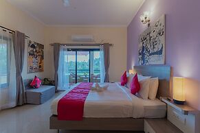 TreeHouse Blue Hotel & Villas