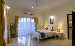 TreeHouse Blue Hotel & Villas